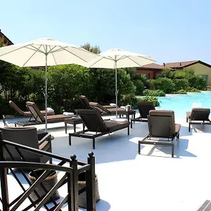 4* Hotel Joia & Luxury Rta