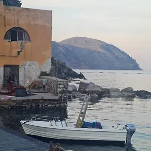 Centro Storico Flat 7 Min From Port Appartement Lipari (Isola Lipari)