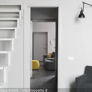 Appartement Brera In Porta Ticinese, Milan