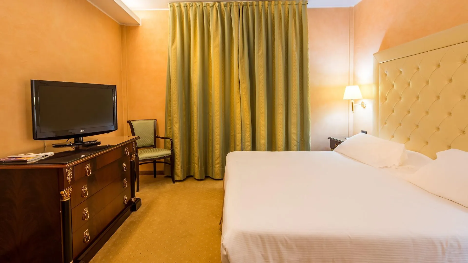 Hotel Best Western Cavalieri Della Corona Cardano Al Campo