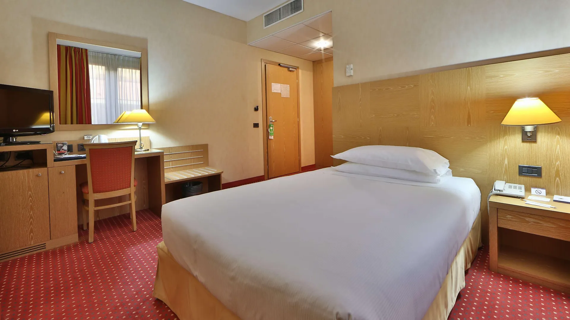 Best Western Cavalieri Della Corona Cardano Al Campo 4*,  Italy
