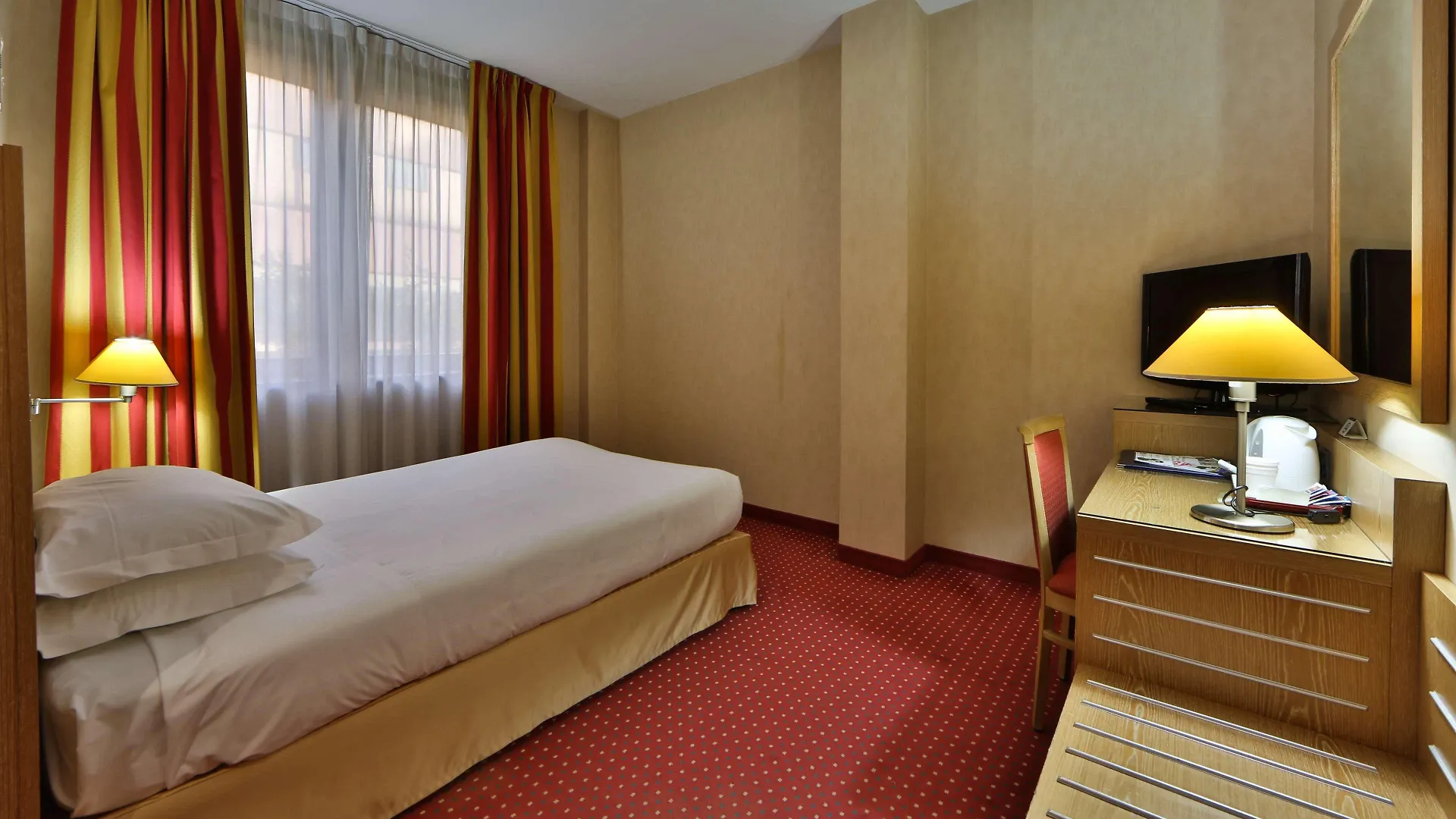 Best Western Cavalieri Della Corona Cardano Al Campo