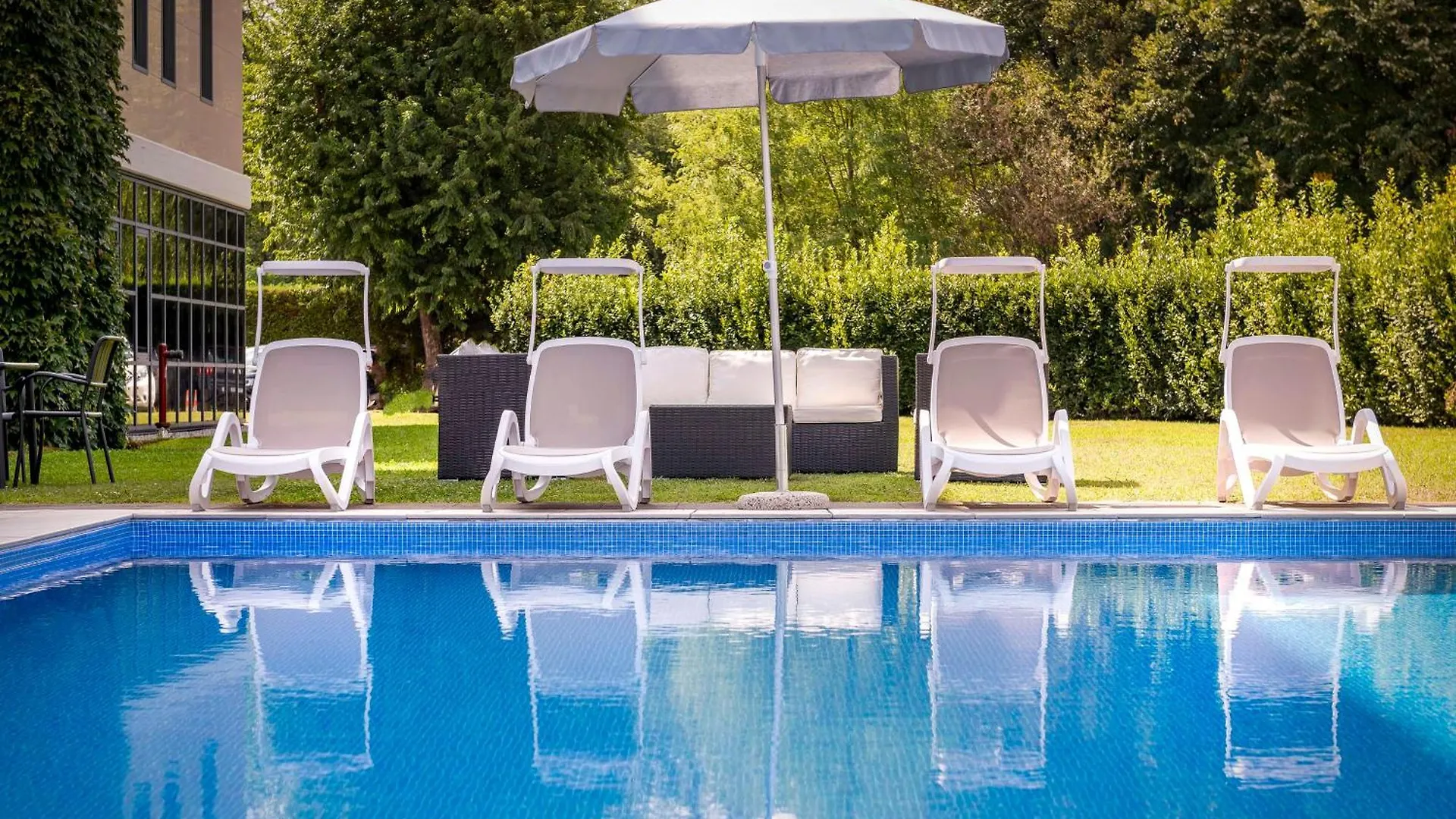 Best Western Cavalieri Della Corona Cardano Al Campo 4*,  Italy