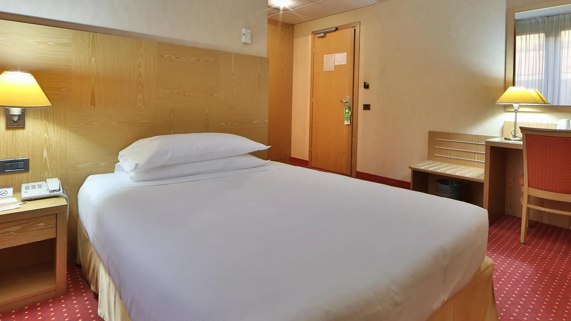 Best Western Cavalieri Della Corona Cardano Al Campo Hotel