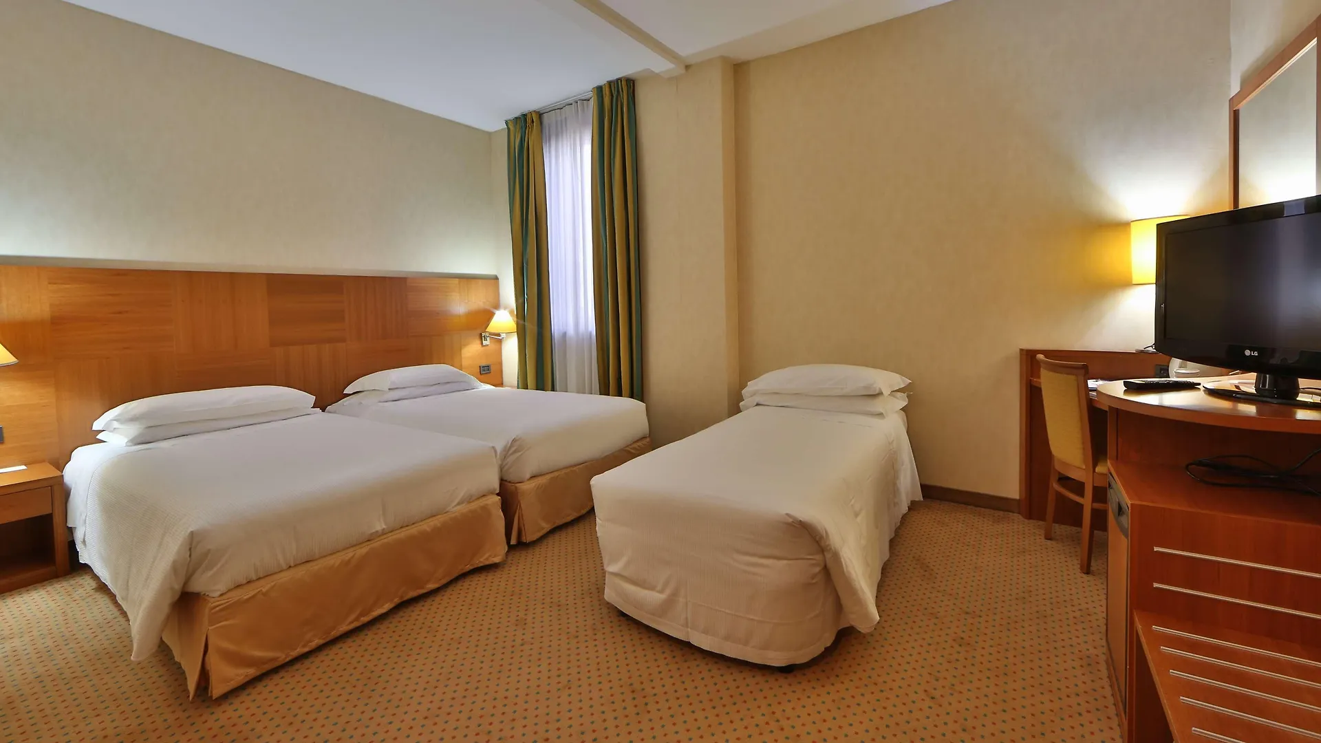 Hotell Best Western Cavalieri Della Corona Cardano Al Campo
