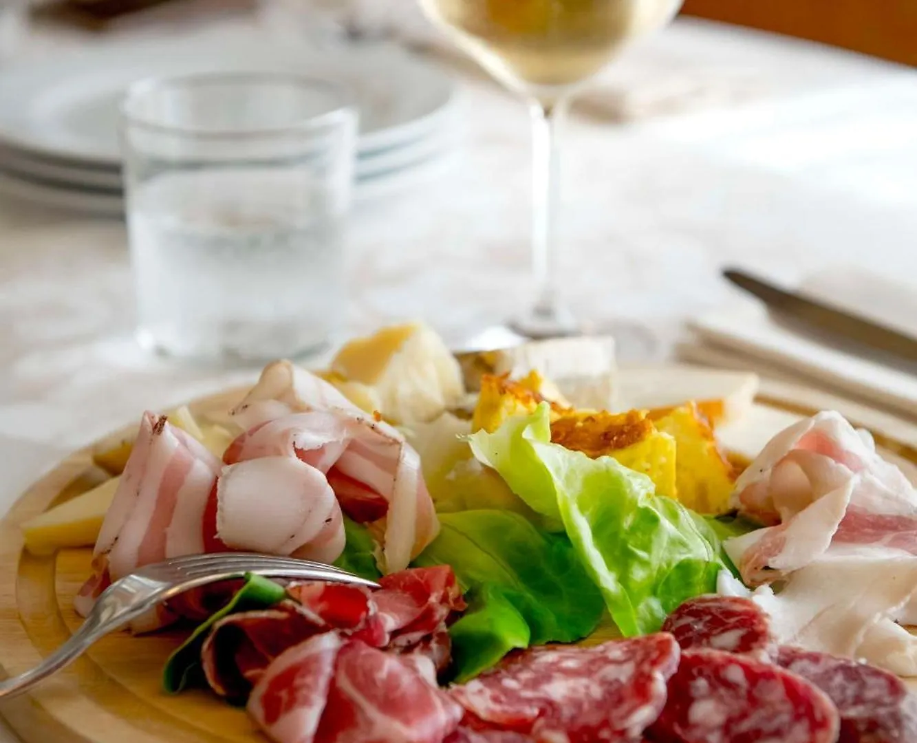 Best Western Cavalieri Della Corona Cardano Al Campo Hotell