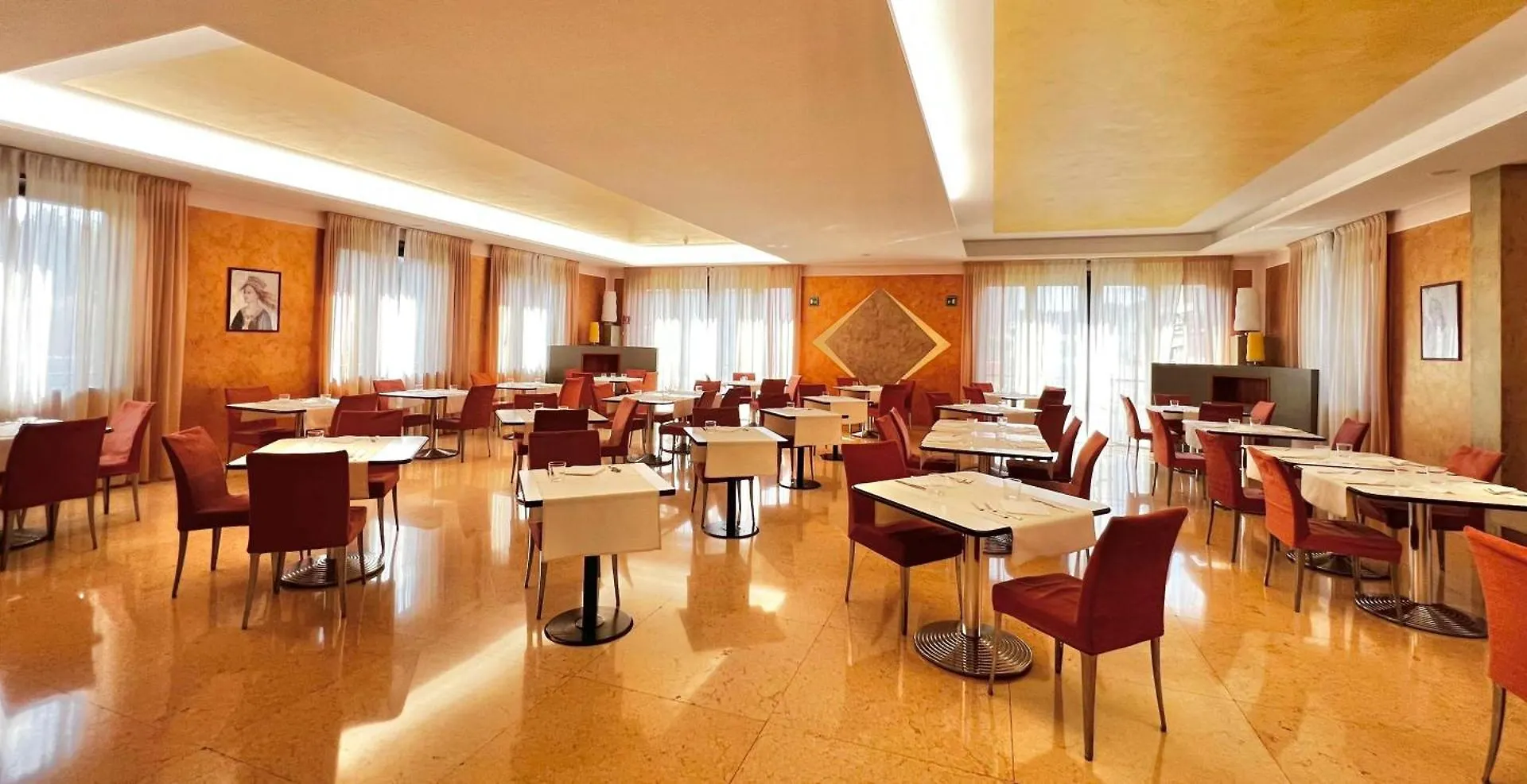 Best Western Cavalieri Della Corona Cardano Al Campo 4*,