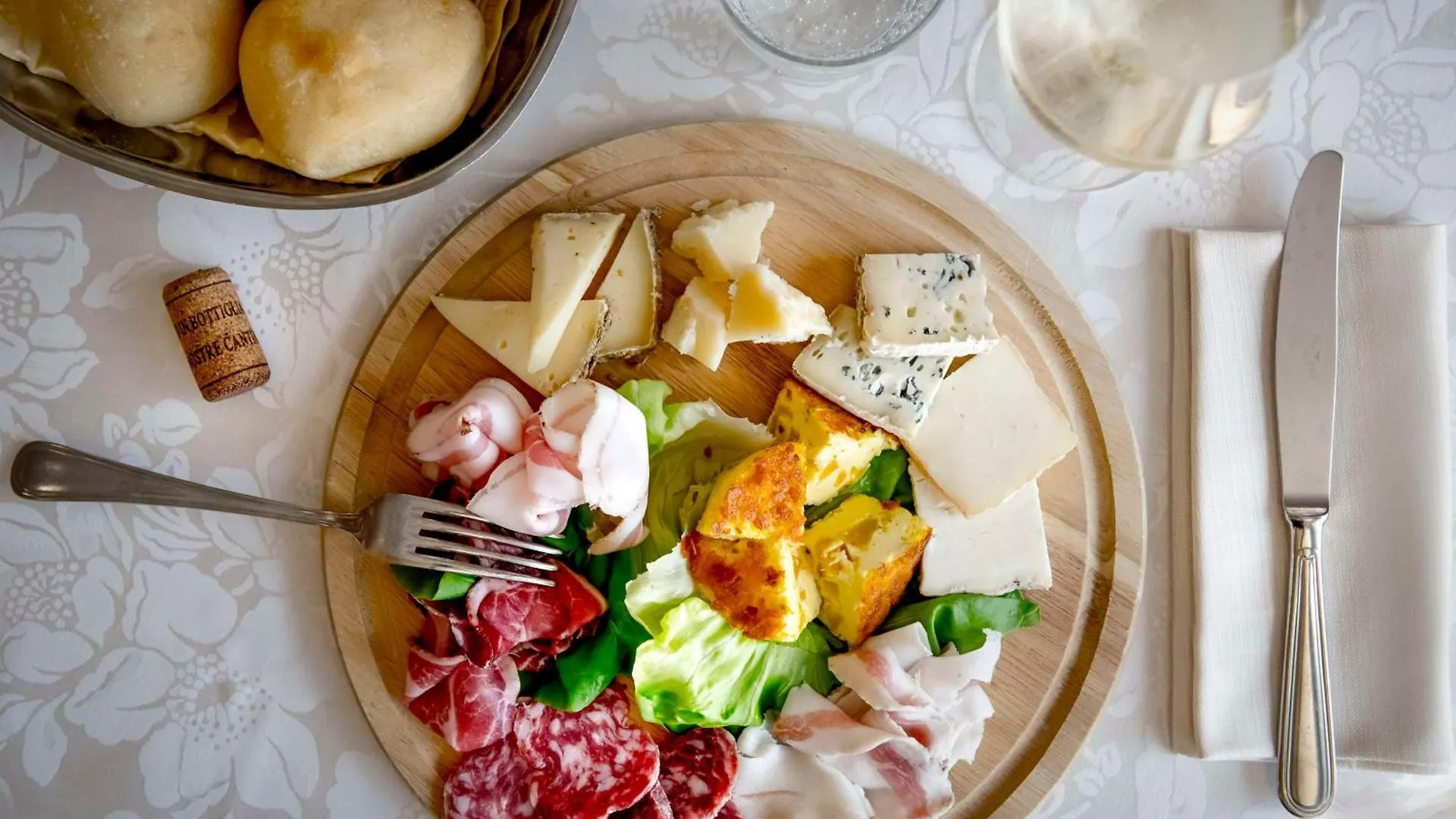 Best Western Cavalieri Della Corona Cardano Al Campo 4*,  Italien