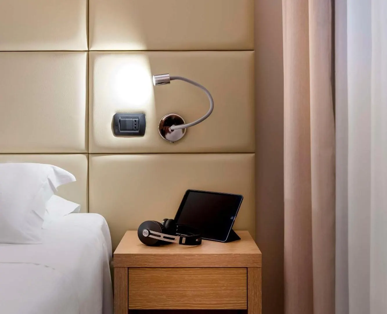 Best Western Cavalieri Della Corona Cardano Al Campo 4*,  Italien